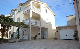 Apartments Ana